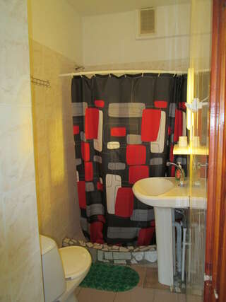 Гостиница Итальянский Дворик Феодосия Классический трехместный номер-4